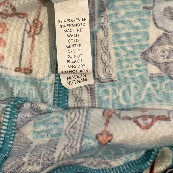 Lularoe Women’s One Size leggings Disney Evil Queen Hearts Card Wonderland - Picture 6 of 7